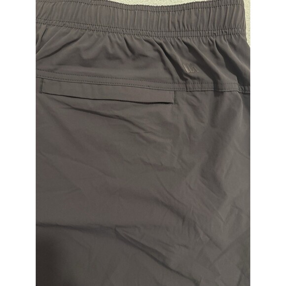 VRST Men’s XXL 5” Everyday Short Graphic Charcoal Nwt - Picture 6 of 8